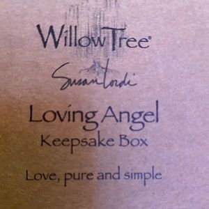 Willow Tree Loving Angel Keepsake Box by Demdaco Like New.